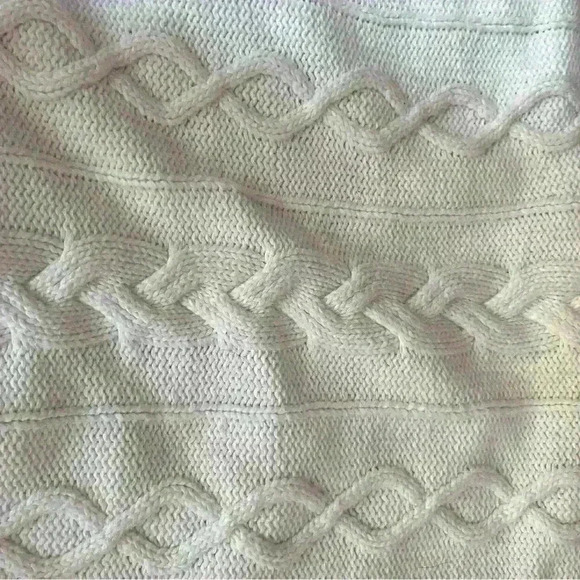 Cable knit lumbar Throw pillow - Picture 1 of 10